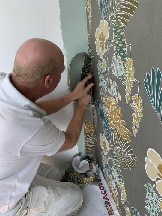 Sfeervol behang in woonkamer